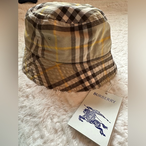 Burberry Archive Check Cotton Bucket Hat - Picture 2 of 6